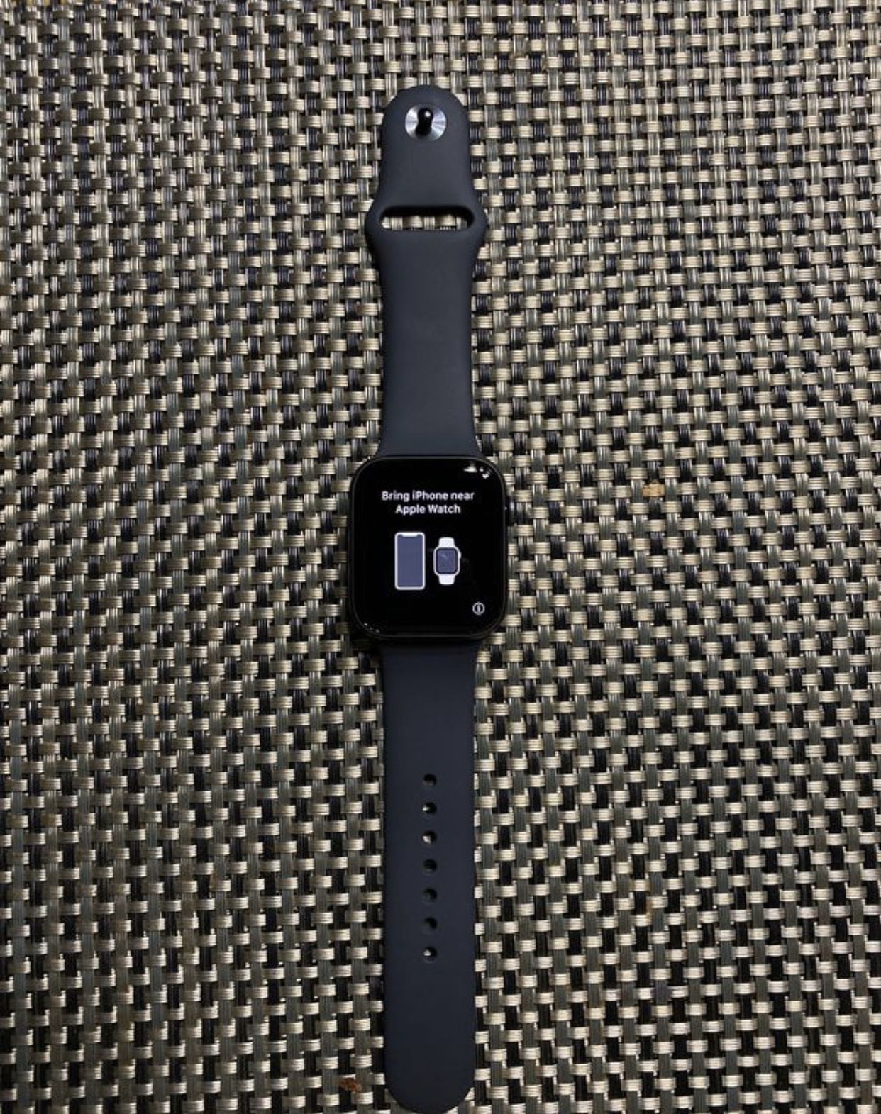 Apple Watch Series 5 44MM LTE and GPS in Space Gray