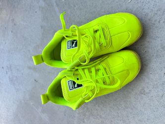 Puma Neon Yellow Low-Top Sneakers
