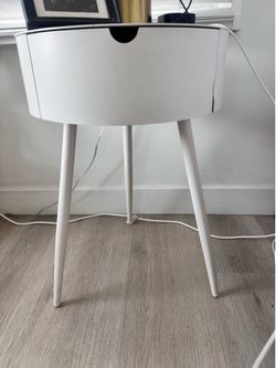 Nightstand set