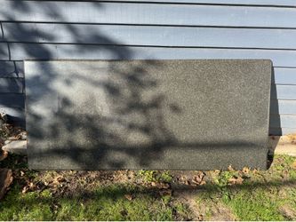 Granite countertop (free)