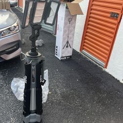 FLEX 24V Cordless 4,000 Lumen Tower Light Tool Only