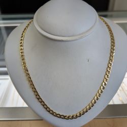 10k Gold Necklace 11 Grams 22 Long Layaway Available If You Are Interested Ask For Maribel Thank You 