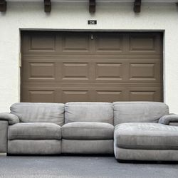 🛋️ Sectional Couch/Sofa - Microfiber - Delivery Available 🚛