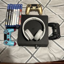 PlayStation 4 W/Games, 3 Controllers, & Wireless Mic
