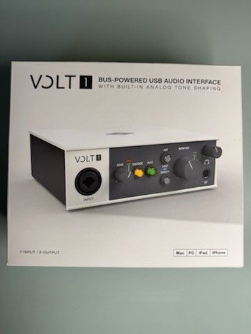SHURE SM7B Vocal Microphone And BUS-POWERED USB AUDIO INTERFACE 