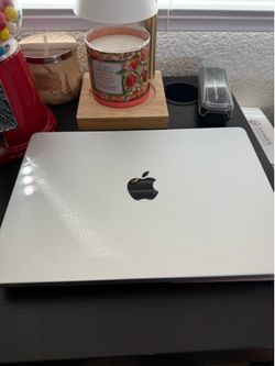 2021 MacBook Pro M1 14-inch, 16gb memory, 10 core CPU, 16 core GPU, 1TB SSD