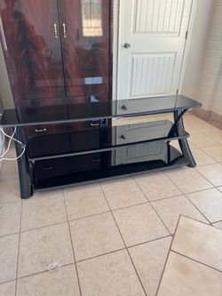 TV stand 5’x18”