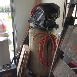 air compresor New https://offerup.com/redirect/?o=bW90b3IubmV3 compresor