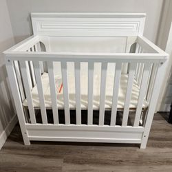 Dream On Mini Crib 