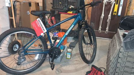 BRAND NEW 26" SCHWINN MOUNTAIN BIKE