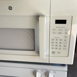 GE Above Stove Microwave