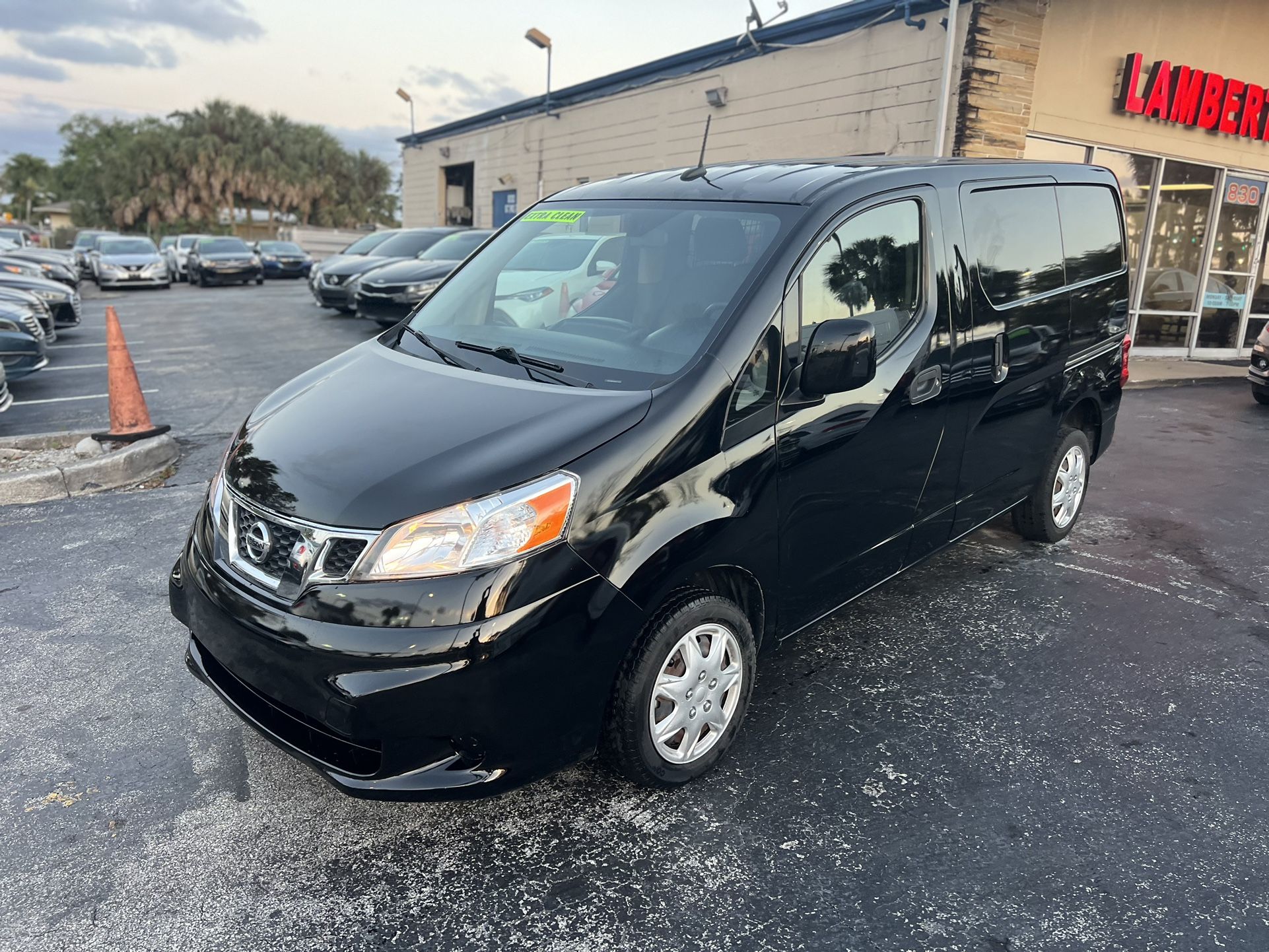 2017 Nissan Nv200