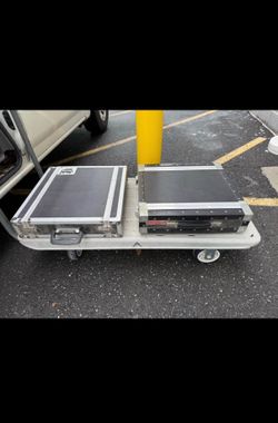 Mobile DJ road cases