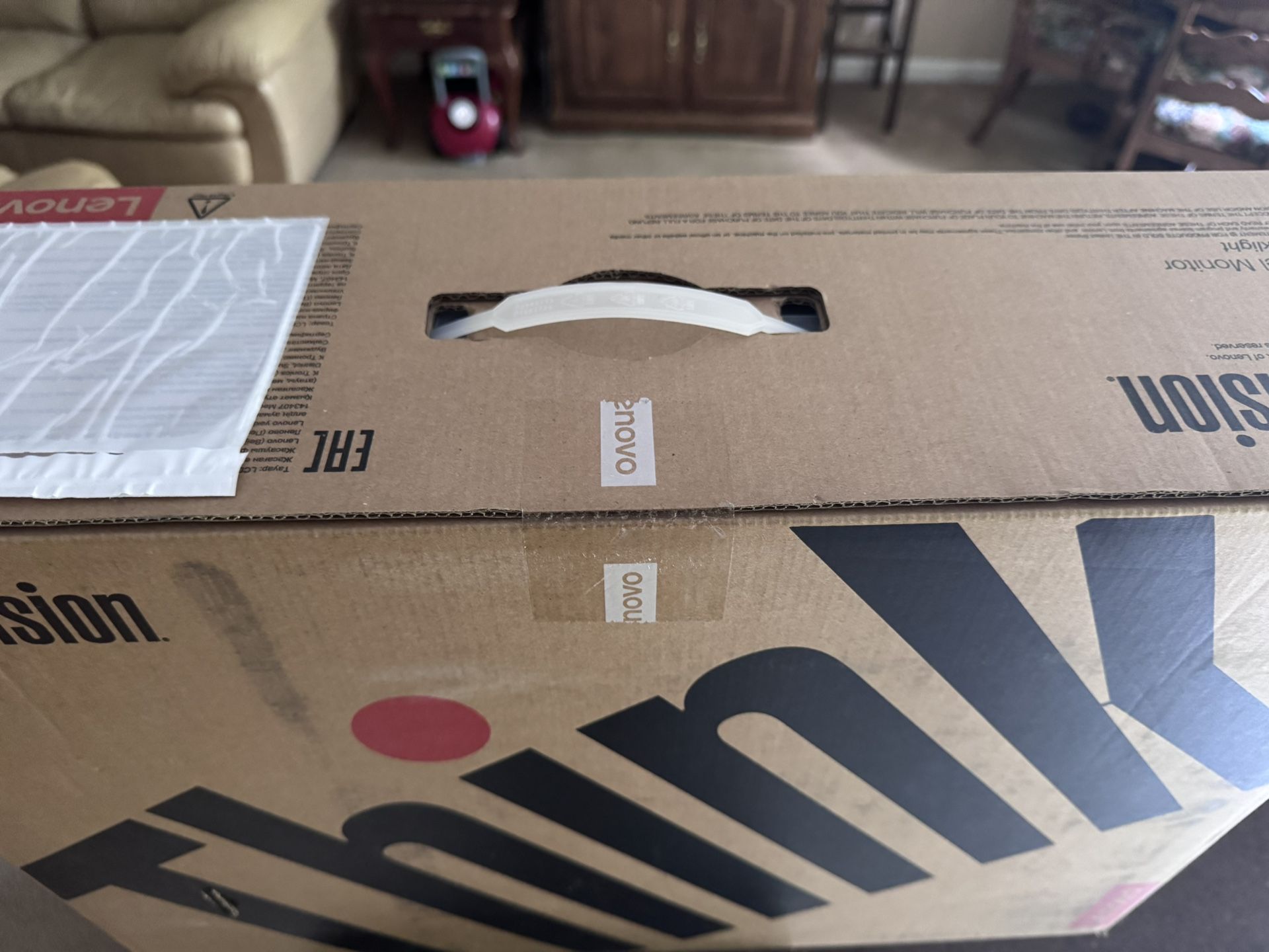 THINKVISION T24V-30. Monitor