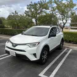 2017 Toyota RAV4 LE