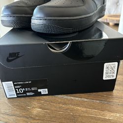 Nike Supreme Black On Black Size 10.5