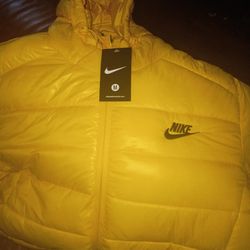 Brand New Nike Jacket Medium Christmas Special 