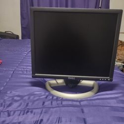 DELL 17" FLAT PANEL MONITOR MODEL 1703FPS