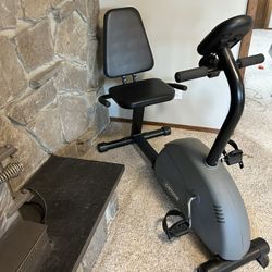 Recumbent Bike Keys Fitness CM525R