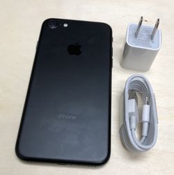 iPhone 7 32GB Factory Unlocked