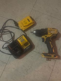 DeWalt 20V Brushless Drill with Charger