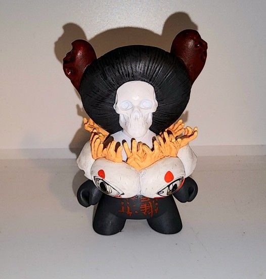 Kidrobot ARCANE DIVINATION Lost Cards Dunny Series 2 JUSTICE Figure Tokyo Jesus