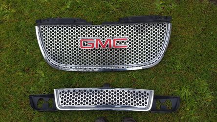 2007 GMC Yukon Grill