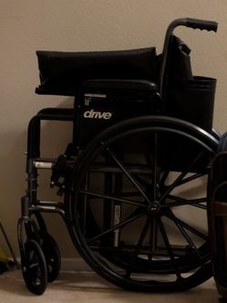 Free wheelchair (no legs/feet)