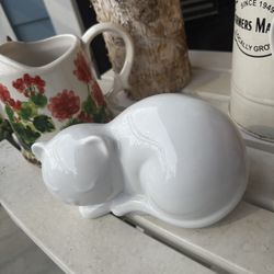 6” Sleeping Kitty Figurine
