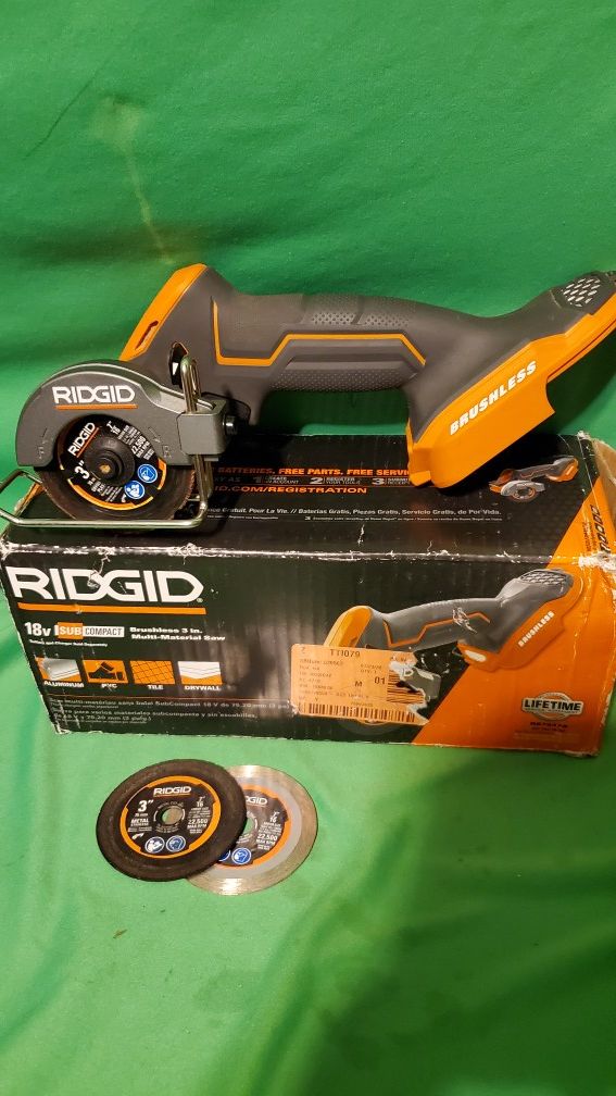 RIDGID 18V SUB COMPACT BRUSHLESS 3" MULTI-MATERIAL SAW IN THE BOX