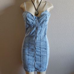 BLUE DENIM DRESS  SIZE LARGE
