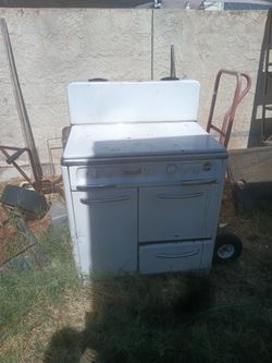 Vintage Gas Stove