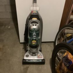 Bissell lift off Revolution 