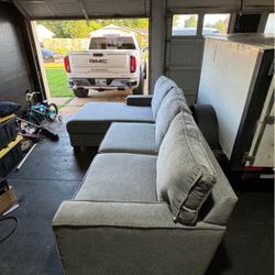 Mathis Brothers Grey Sectional 