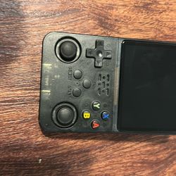 R3S6 Game Console