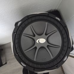 Kicker DVC 2 Ohm 12" Sub