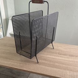 Magazine Rack 