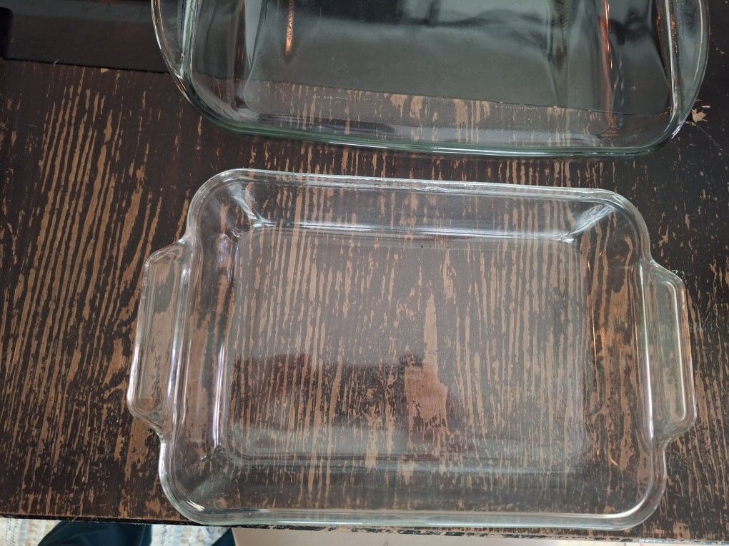 2 Glass Baking/cooking Pans