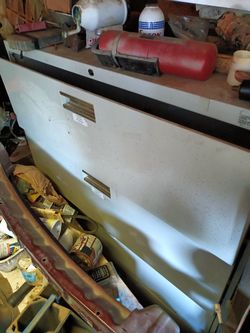 Cabinet Tool Storage 