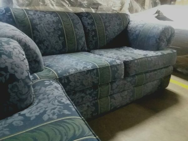 England Sofa And Loveseat Is Upscale Lazy Boy Product Line For In Monona Wi Offerup