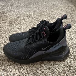 Nike Boy’s Airmax 270 Throwback- Size 5.5 