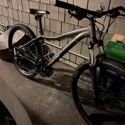 CO-OP 1.1 Black Bike 5.6” - 5.9” In Excellent Condition