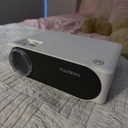 VANKYO  Projector
