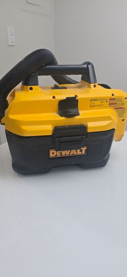 DEWALT  Wet/Dry Vacuum  20V