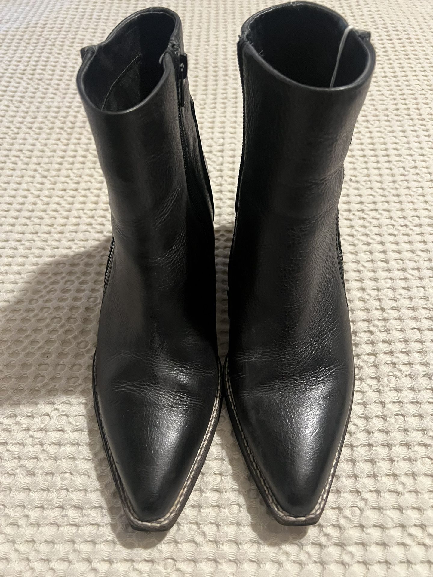 Black Boots