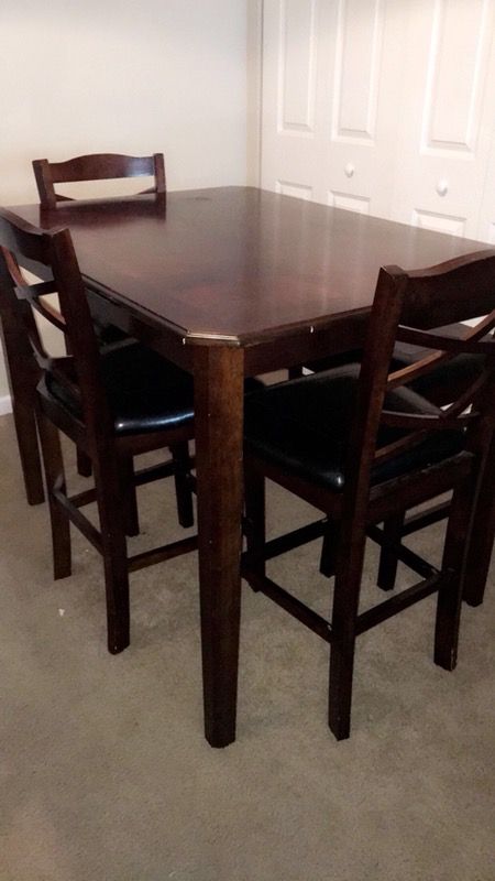 Wooden Kitchen Table Set (Furniture) in Columbus, OH - OfferUp Wooden Kitchen Table Set (Furniture) in Columbus, OH - OfferUp