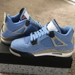 University Blue Jordan 4s (SZ.4.5Y)