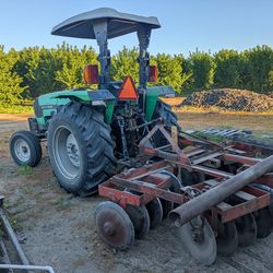 2010 Deutz Fahr Agrolux 70 tractor disc combo