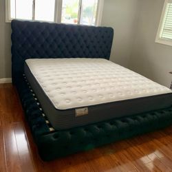 $699 Brand New King Bed Frame With Mattress (read Description Below)