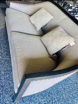 Couch(read description)